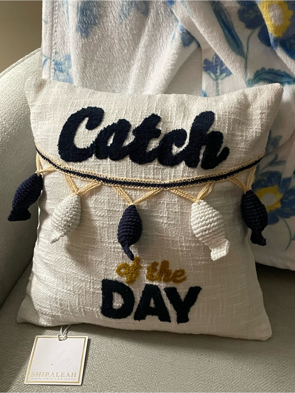 Shiraleah Catch of the Day Coastal Throw Pillow NWT - Picture 3 of 6